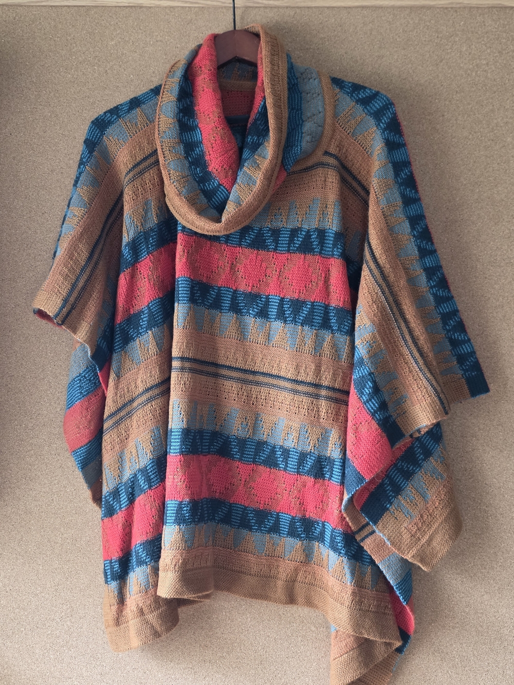 tyler böe Alpaca Wool Blend Knit Poncho M/L Multicolor Geometric Pattern